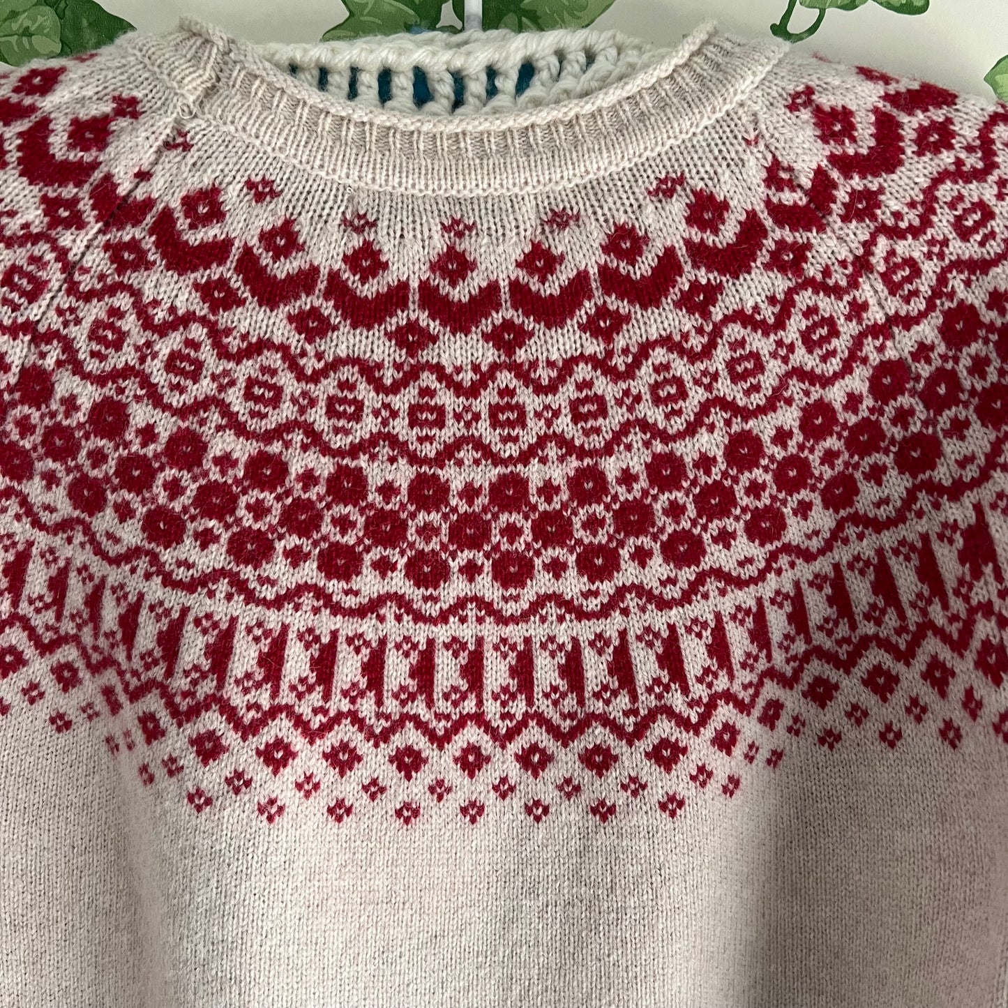 Fair Isle Style Wool Jumper Nougat & Raspberry Red S New