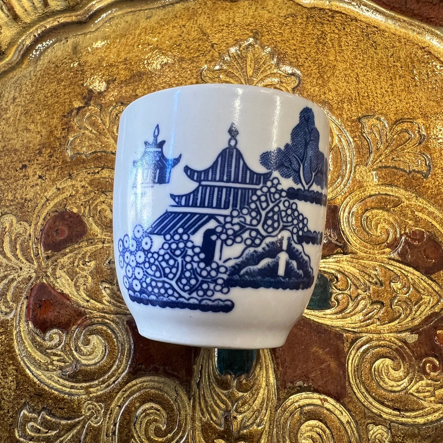 Vintage Willow Pattern Egg Cup England Blue & White Kitchenalia